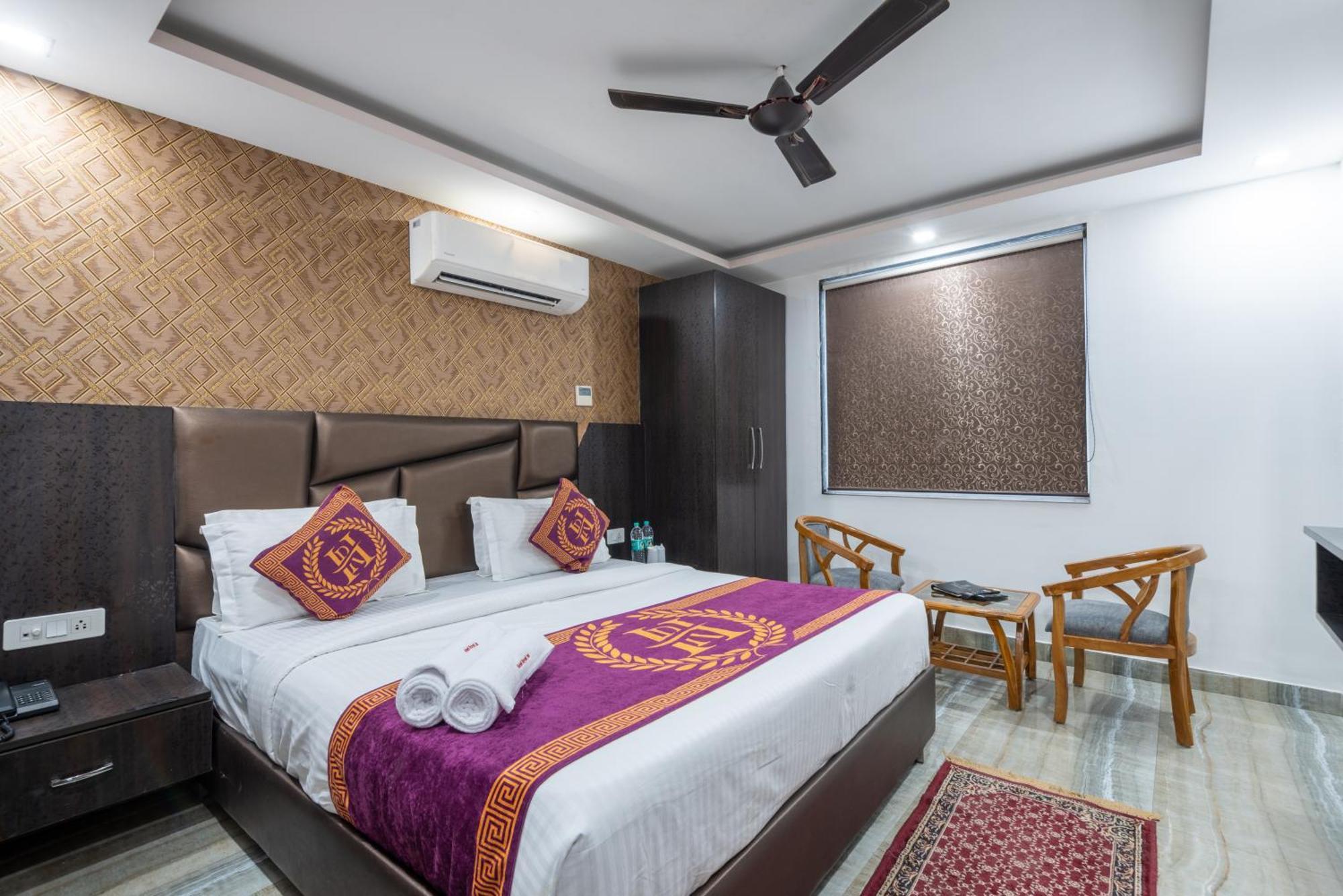 Hotel Royal Inn Igi New Delhi Bagian luar foto