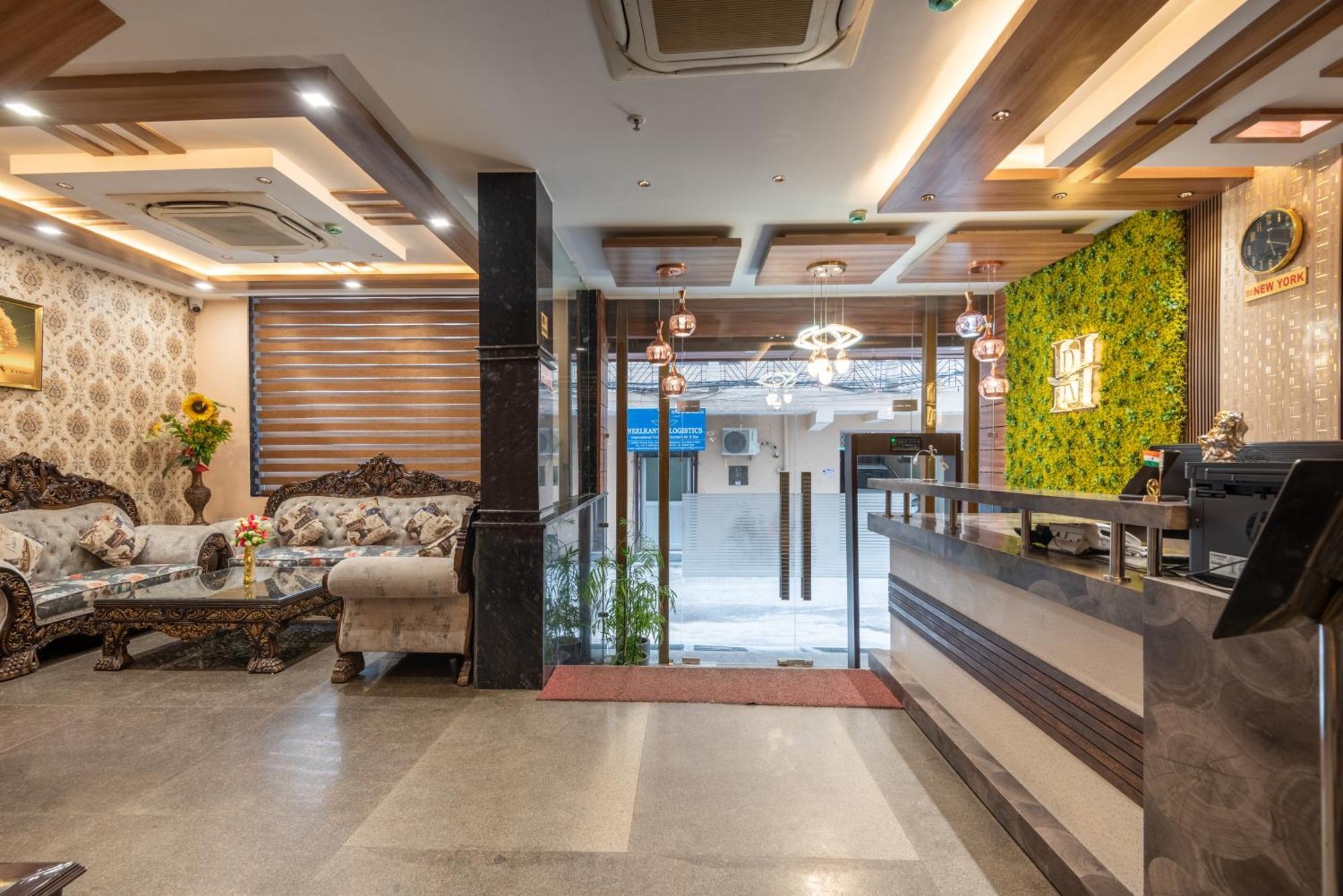Hotel Royal Inn Igi New Delhi Bagian luar foto