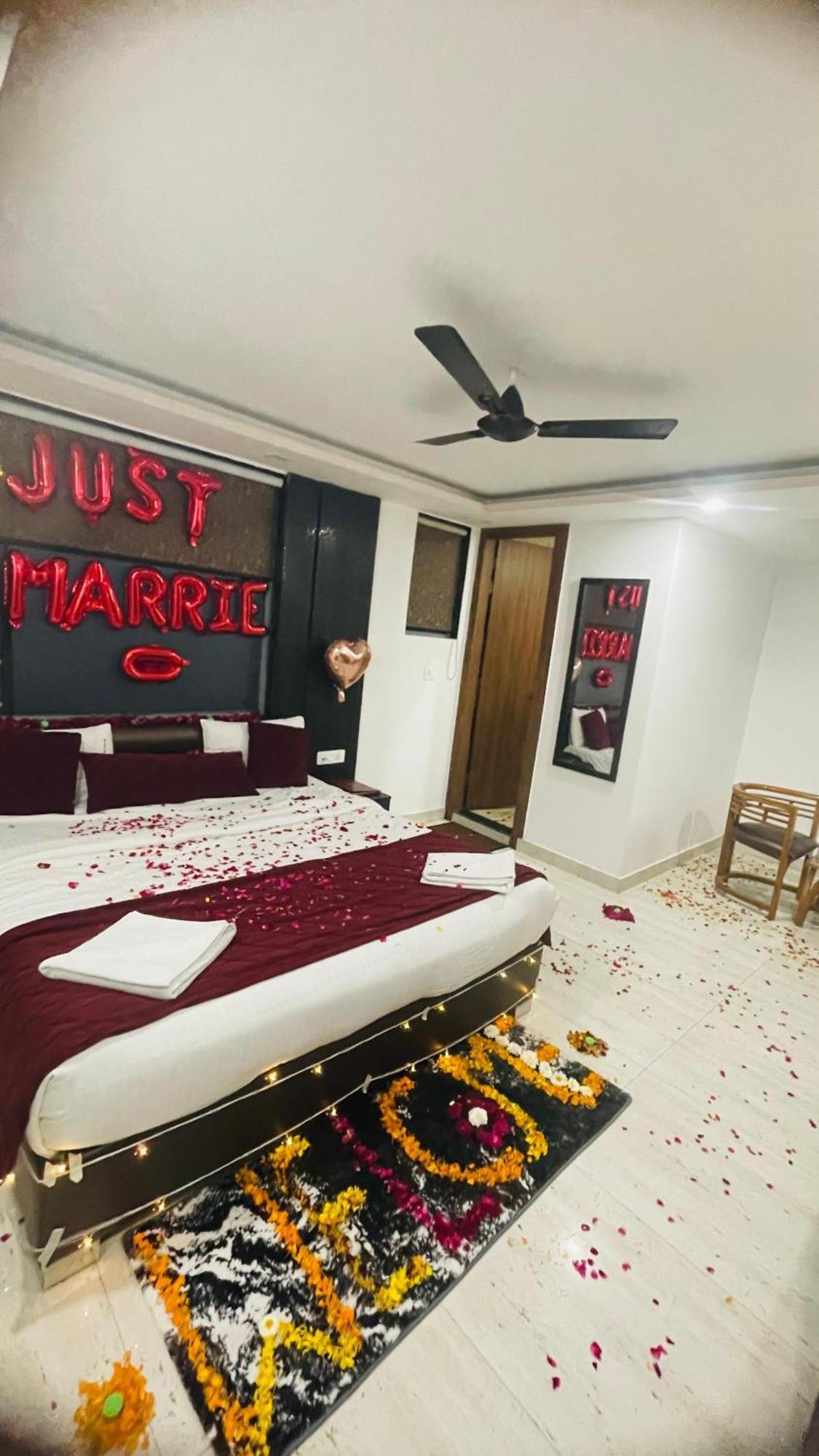 Hotel Royal Inn Igi New Delhi Bagian luar foto